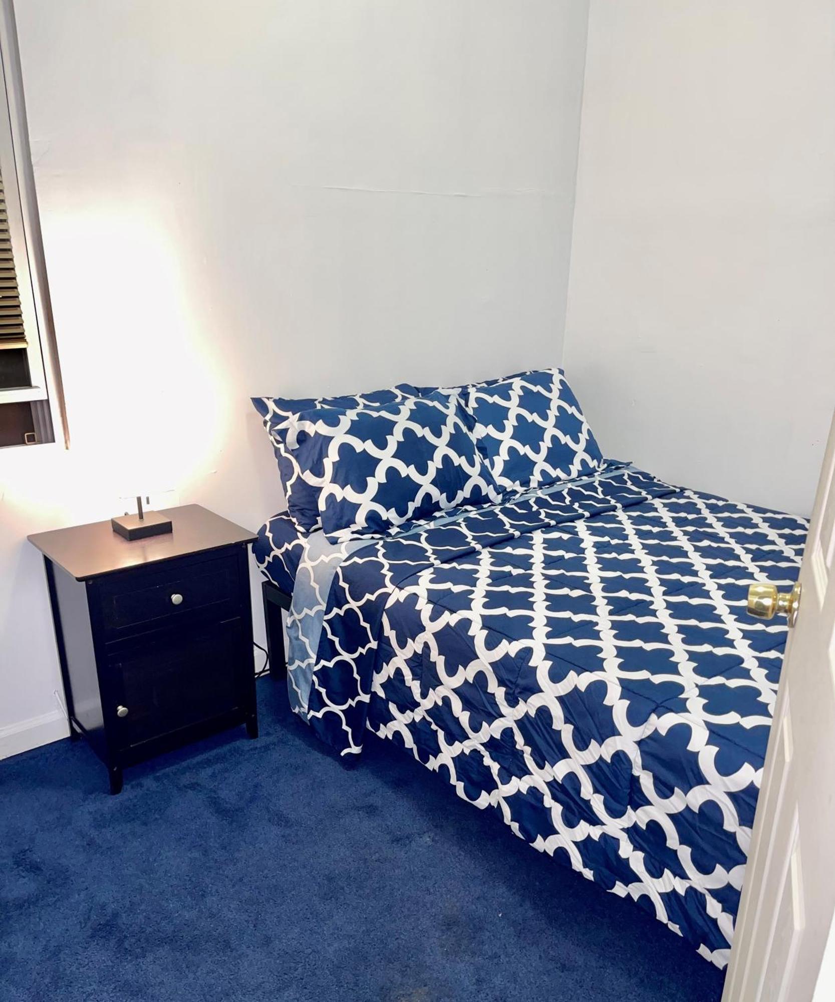 3 Bedrooms Apt In Lic, 10 Mins To Manhattan !!! Apartment New York